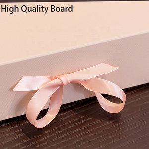 Caja de Cartón Rígida Plegable de Lujo con Tapa Magnética para Empaque de Ropa Interior, Ecológica y Sostenible - Product Image 3