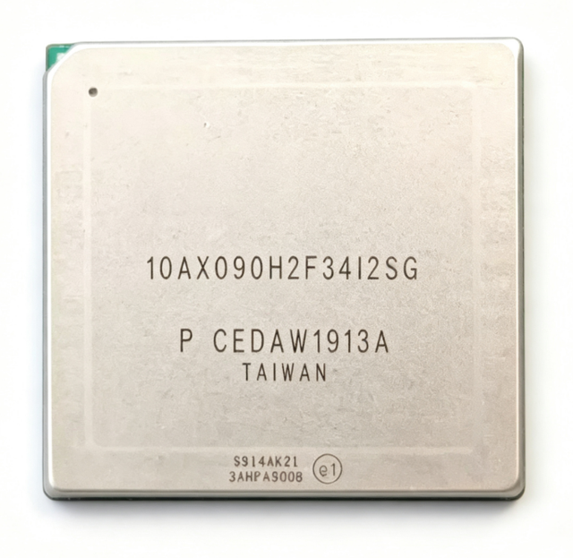 10AX115S3F45E2SG Arria 10 GX FPGA 1.15M LE 624 I/O 1932-FCBGA (45x45) 0℃~100℃