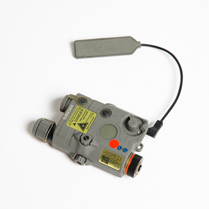 FMA AN/<span class=keywords><strong>PEQ</strong></span> <span class=keywords><strong>15</strong></span> LA-5 รุ่นฟังก์ชัน ไฟ LED สีขาว + รุ่นเลเซอร์สีแดง พร้อมเลเซอร์อินฟราเรด TB0076 - Product Image 2