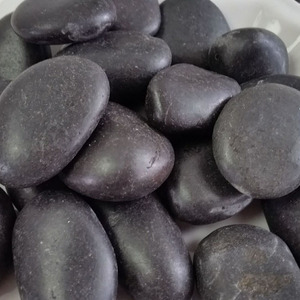 Venta de Fábrica: Piedras de Guijarro Negras Pulimentadas, Guijarros Naturales de Río para Jardín - Product Image 4