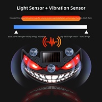 Lampe d'ambiance LED solaire pour voiture, motif œil de démon, lumière d'avertissement dynamique à émoticônes pour vitre arrière, nouveau modèle transfrontalier