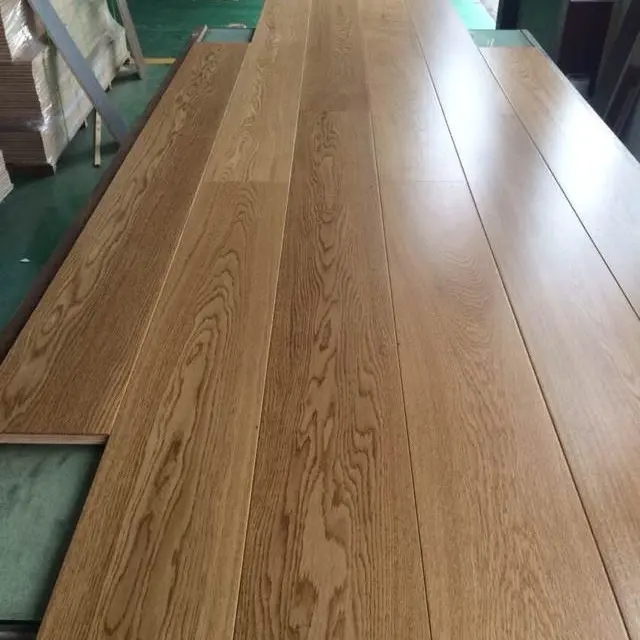 Fine Grade Natural Color White Oak Hard Wood Multi Layer & Three Layer Wide Board Plank Wood Flooring