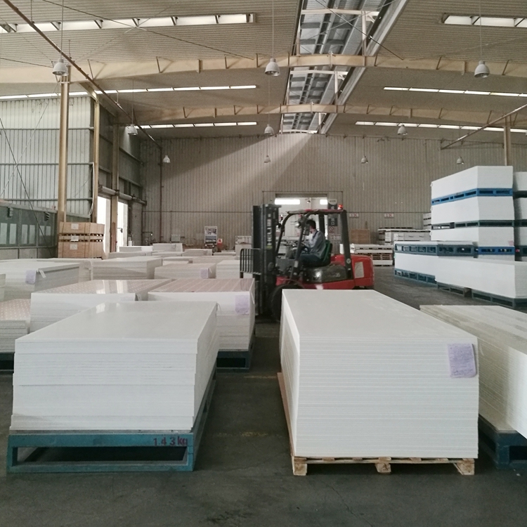 Potentech 4 x8 White PVC Co
