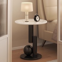 Table à thé mobile moderne de luxe en pierre frittée avec roulettes compactes pour penthouse, suite, salon, villa