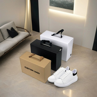 Boîte d'emballage pour chaussures en papier ondulé pliable avec logo personnalisé, avec poignée en ruban pour le rangement et l'expédition des chaussures