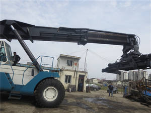 CVS FerrariCVS 498 empileur de conteneurs 45 tonnes d'occasion fabriqué en Italie et machine à conteneurs CVSFerrari 498 empileur - Product Image 5