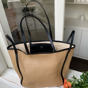 Sac fourre-tout grande capacité pour femme en paille tressée avec boucle magnétique souple – Tenues quotidiennes Été 2025 - Product Image 2