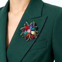 Bros Bunga Kristal Multi Warna Vintage, Pin Bunga Berhias Berlian Imitasi Besar, Aksesori Perhiasan Unisex dari Paduan Logam, Hadiah Pesta Pernikahan