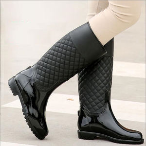 YL6305 Wholesale Black Knee-high Outdoor Waterproof Fashion Women's PVC Rain Boots For Ladies