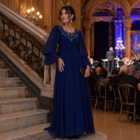 Robe à manches évasées en mousseline de soie pour femmes musulmanes, décorée de strass cousus à la main avec appliqué en dentelle, idéale pour les festivals, les mariages et les fêtes.