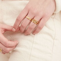 Gemnel Großhandel Schmuck 925 Sterling Silber Rhodium Gold Trendiger Verlobungs- und Hochzeitsring Ewiges Ovales Kieselstein-Band