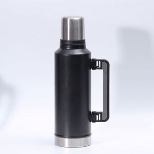 Bouteille isotherme grande capacité 1,0L 1,4L 1,9L en acier inoxydable, gourde de voyage pour sports de plein air à double paroi - Product Image 5