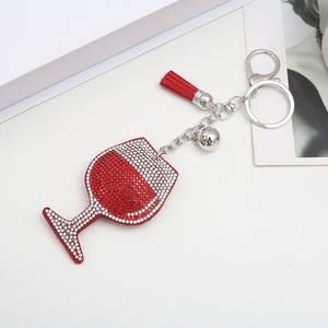 Porte-clés en verre à vin avec strass, cadeau de Noël 2026, promotionnel, diamant incrusté, porte-clés en métal avec pompon - Product Image 2