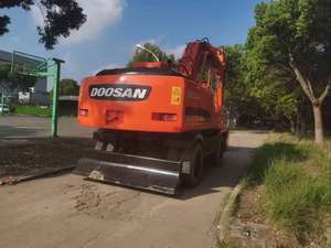 รถขุดล้อยี่ห้อ Doosan รุ่น DH210W-9 DH210W ขนาด 21 ตัน 20 ตัน พร้อมเครื่องยนต์ เกียร์ ปั๊ม ราคาดีที่สุด พร้อมอุปกรณ์ขุดเจาะ ได้รับการรับรองมาตรฐาน CE - Product Image 3