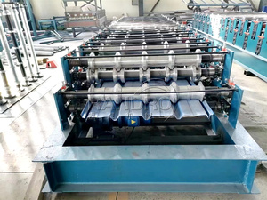 RANDRO EPS-Sandwich-Dachplatten-Rollformmaschine Steinwolle-Sandwichplatten-Rollformmaschine Produktionslinie - Product Image 5