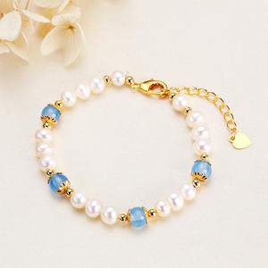 Bracelet en perles d'eau douce de style rétro, simplicité exquise pour femmes, design de luxe léger avec une élégance raffinée - Product Image 4