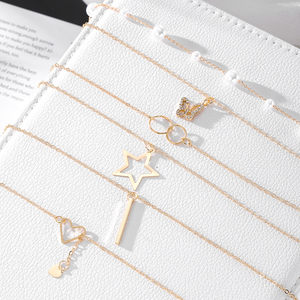 Collier Pendentif Multicouche Plaqué Or Tendance avec Cœur, Pentagramme, Papillon et Perle d'Imitation Géométrique pour Femme Bijoux - Product Image 5