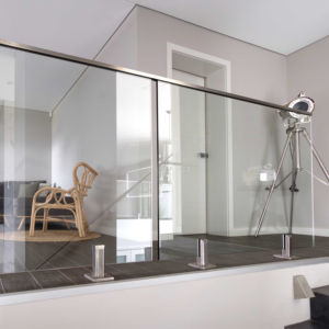 Recinzione <span class=keywords><strong>per</strong></span> Piscina in Vetro Temperato Senza Telaio in Acciaio Inox <span class=keywords><strong>di</strong></span> Alta Qualità con Balaustra Fissata a Vite e Cerniera <span class=keywords><strong>per</strong></span> Porta <span class=keywords><strong>per</strong></span> Villa - Product Image 4