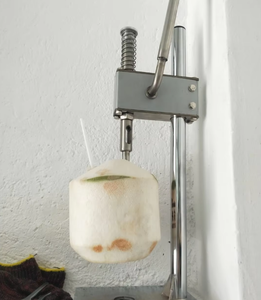 Máquina Abridora de Cocos de Acero Inoxidable Resistente para Tiendas Comerciales de Procesamiento de Coco Fresco y Centros de Producción de Bebidas - Product Image 2