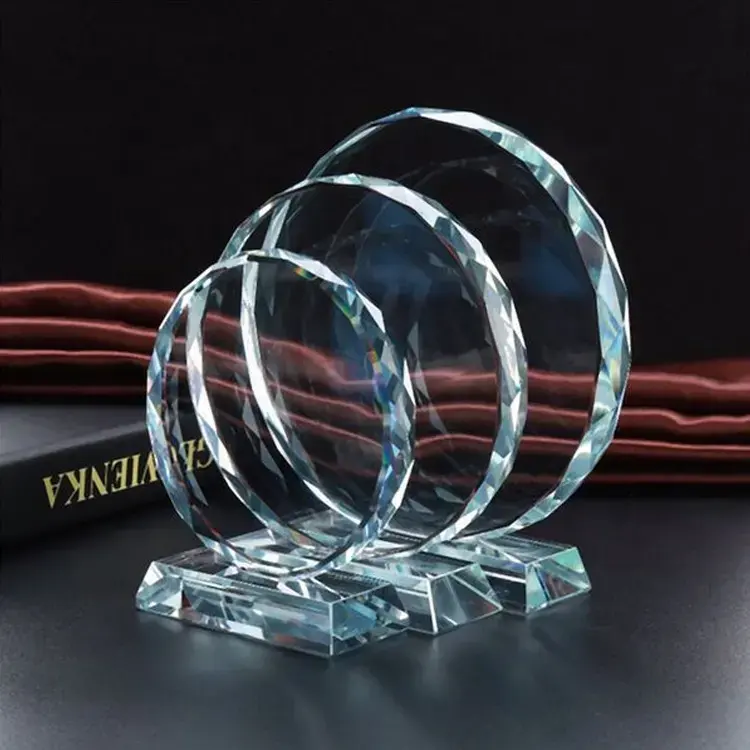 Fabricante Pujiang Wangzhe, trofeo de vidrio en blanco al por mayor, premio de cristal redondo grabado con láser personalizado para regalo de recuerdo
