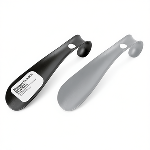 Paquete de 10 calzadores de metal negros y plateados para calzar y descalzar fácilmente - Product Image 2