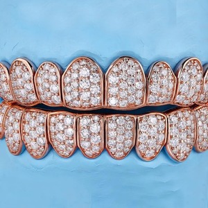 Parrillas Dentales de Diamantes Moissanite de Calidad Premium, Joyería de Lujo Hip Hop para Uso en Moda y Estilo Personalizado, Disponible a Precio de Exportación - Product Image 5
