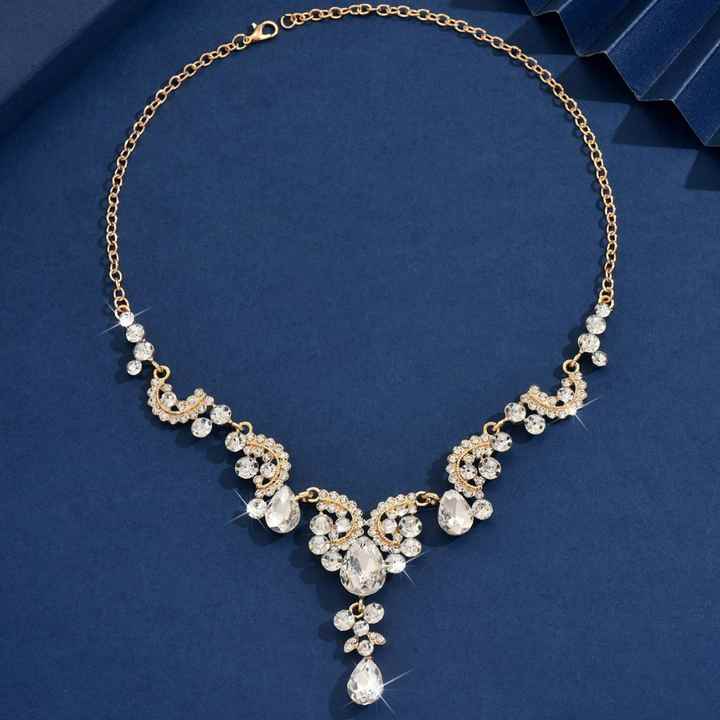 Full Diamond Flash Big Water Drop Necklace Retro Cross Mirror Elegant High Sense Choker Jewelry