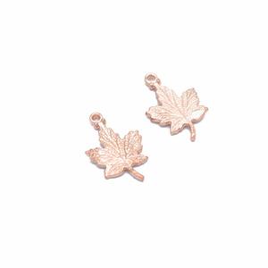 Breloques <span class=keywords><strong>feuille</strong></span> <span class=keywords><strong>d</strong></span>'érable automne pour la fabrication de bijoux collier Bracelet boucles <span class=keywords><strong>d</strong></span>'oreilles bricolage - Product Image 2