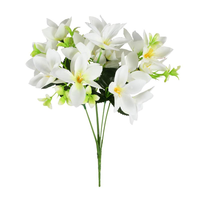 Commandez 18 arrangements de petites lys en soie réalistes en bouquets pour la Saint-Valentin et les projets de décoration de jardins/espaces extérieurs