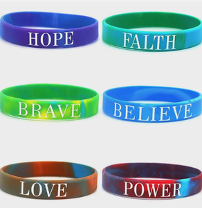 Недорогие рекламные силиконовые браслеты с индивидуальным дизайном и логотипом, тонкие, из резины, на заказ - Product Image 2