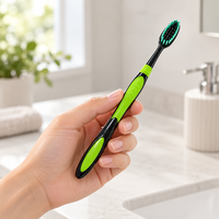 Brosse à dents manuelle à poils doux pour adultes, double couleur, poignée antidérapante, nettoyage en profondeur, brosse à dents personnalisable pour la maison