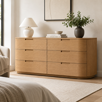 Commode Japandi moderne à 6 tiroirs en bois, buffet de luxe incurvé avec poignées encastrées pour projets hôteliers et villas