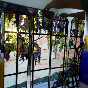 Ventanas de Vidrio Teñido Hechas a Mano, Duraderas y Personalizadas con Diseño de Glicinia |   Bloque de Vidrio para Decoración de Iglesias y Villas - Product Image 1