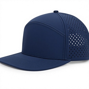 Casquettes de baseball de performance en gros, découpées au laser, respirantes, séchage rapide, résistantes à l'eau, à visière plate, snapback, logo personnalisé, OEM - Product Image 1