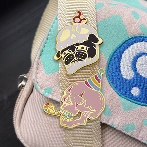 Bán Buôn Tùy Chỉnh Kim Loại Dễ Thương Phim Hoạt Hình Phim Hoạt Hình Ve Áo Pins Mềm Cứng Men Cap Hat Cổ Áo Phù Hiệu Cho Quần Áo - Product Image 6