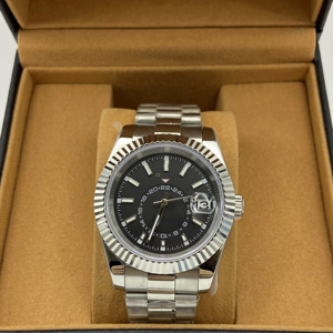 Business Style Men's <b>Automatic</b> Mechanical Watch with Stainless Steel Case Sapphire Crystal NH35 Movement Waterproof <b>Wristwatch</b> - Product Image 3