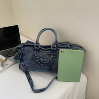 Tas Selempang Motor Denim Vintage Distressed Wanita Kapasitas Besar Tas Bahu Jeans Dicuci Gaya Y2K Keren dan Manis