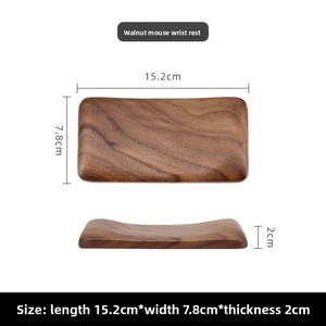 Repose-poignets ergonomique en bois de <span class=keywords><strong>noyer</strong></span> <span class=keywords><strong>massif</strong></span> et hêtre poli, support de souris de luxe, organiseur de bureau artisanal - Product Image 6