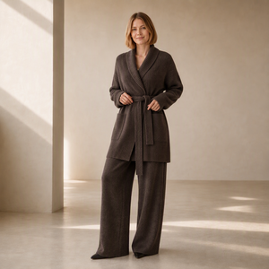 <span class=keywords><strong>Cardigan</strong></span> Lungo da Donna in Cashmere Lavorato <span class=keywords><strong>a</strong></span> Maglia, <span class=keywords><strong>con</strong></span> <span class=keywords><strong>Collo</strong></span> <span class=keywords><strong>a</strong></span> <span class=keywords><strong>Scialle</strong></span>, Apertura Frontale e Tasche, OEM Ingrosso - Product Image 5