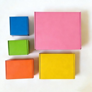 Scatola in Cartone Ondulato Riciclabile Personalizzata con Logo, Scatola Pieghevole per Spedizioni, Scatola con Chiusura Automatica - Product Image 4