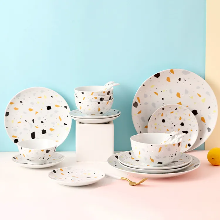 Set di piatti da tavola in ceramica per pasta in ceramica per insalatiera da tavola in terrazzo all'ingrosso set da pranzo in ceramica moderna da 16 pezzi per ristorante