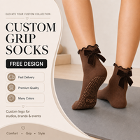 Chaussettes antidérapantes à paillettes imprimées jacquard avec logo personnalisé pour femmes, idéales pour le Pilates, le yoga et le fitness, respirantes en Spandex/Nylon/Coton