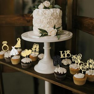 Décorations de cupcakes pour future mariée, motifs 'I Do Love', Cœur et Bague, et pics 'Miss & Mrs' pour la fête prénuptiale, le mariage, les fiançailles et la décoration de gâteaux - Product Image 6