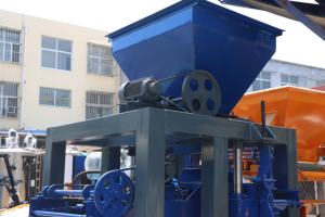 Mesin bata blok berongga/mesin pembuat blok Paving/mesin bata blok beton/mesin bata blok hidrolik Motor (QT4-26) - Product Image 6