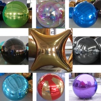 Ballon gonflable géant commercial en or et en argent Décoration d'événement colorée Suspension flottante Boule publicitaire