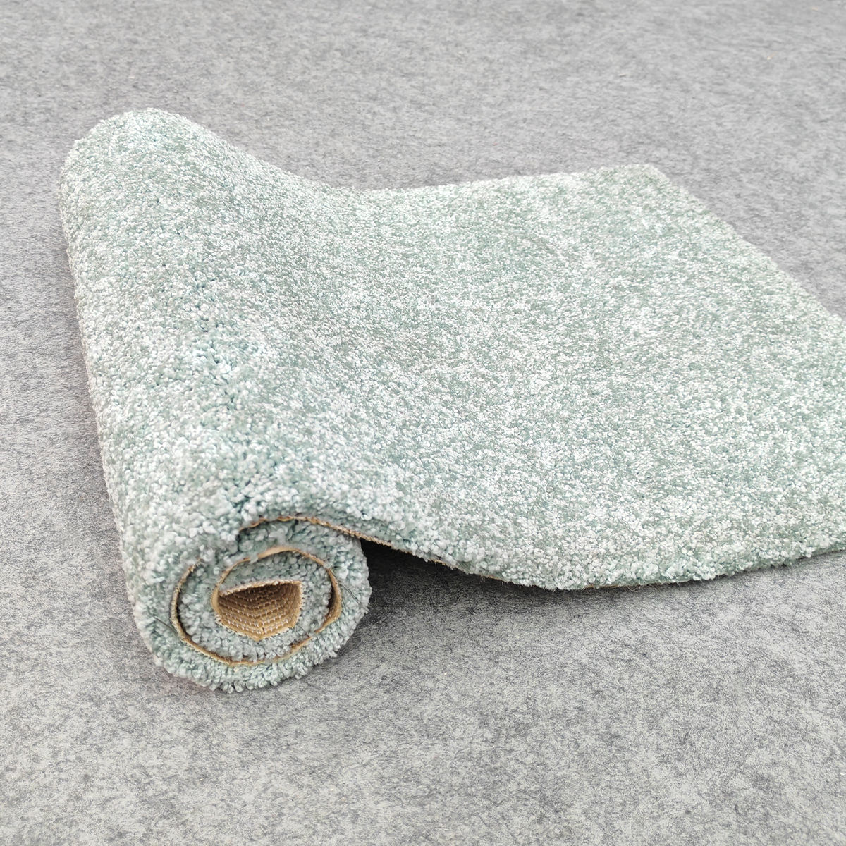 สีเขียวอ่อน