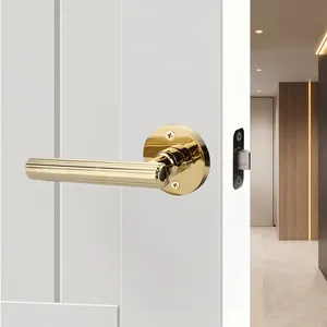 Competitive Price Wholesale Minimalist Zinc Alloy Wooden Door Handle Lock Set For Bedroom