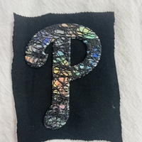 Conception personnalisée en usine Logo en relief Patch TPU Insigne de transfert de chaleur Mysterious Senior Logo TPU pour une utilisation sur vêtement