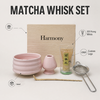 Ensemble de bols à thé matcha à fleurs au design moderne fait main, bol en céramique esthétique et écologique avec emballage en silicone dans une boîte