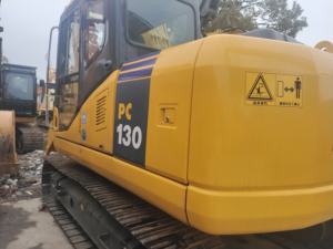 Excavadora Komatsu PC130 de 13 toneladas en buen estado, usada en Japón con componentes básicos para una Venta barata - Product Image 3